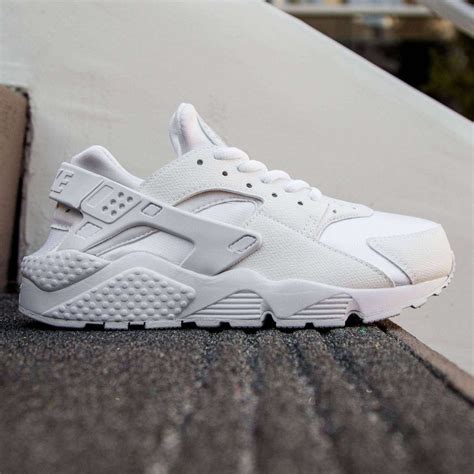 nike air huarache sneakers